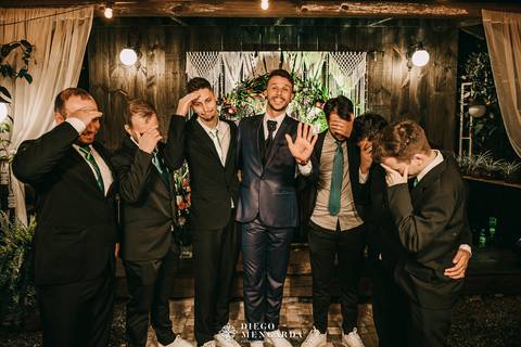 profissionais casamento timbó, melhor fotografo timbó, fotografo casamento Timbó, fotografo casamento Blumenau, fotografo casamento Pomerode, decoração casamento timbó, paromas timbó, casamento ao ar livre timbó, fotos criativas com padrinhos'