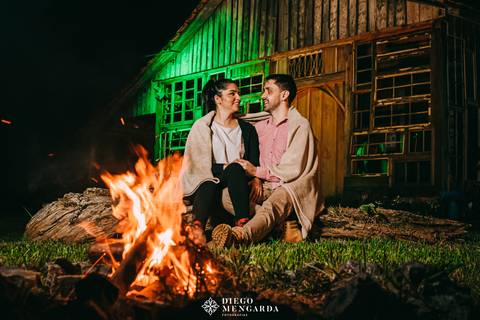 pré wedding em rio dos cedros, fotografo casamento Timbó, pré wedding vale dos ventos, pré wedding cachoeira formosa, local para pré wedding em rio dos cedros, fotografo Timbó, pre Wedding cachoeira,  pre Wedding fogueira, cachoeira em rio dos cedros'