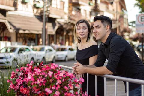 couples day jennifer e junior ensaio fotografico de casal realizado na cidade de gramado e nova petropolis na serra gaucha fotografo profissional em sao leopoldo casal boeira hum se achando'