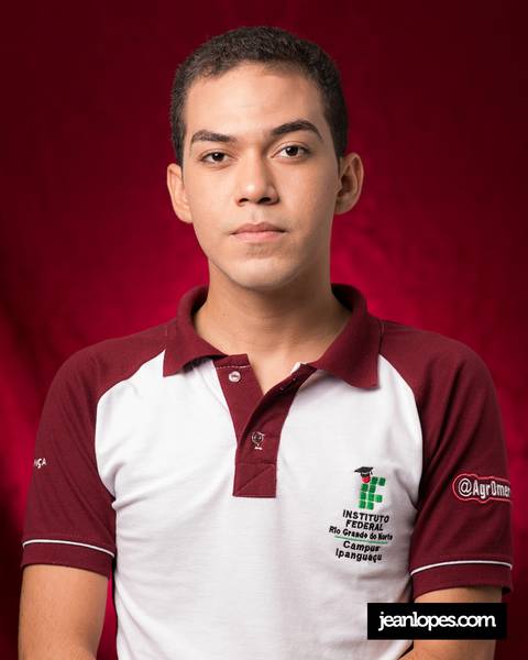 Lucas. Concluinte 2018 do curso de Agroecologia do IFRN Ipanguaçu/RN. Turma Agromerados

Fotos © Jean Lopes
Peça orçamento pelo whatsapp 99999-8964'