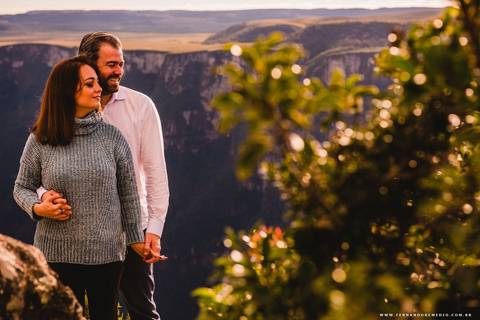 Casal, cumplicidade, ensaio de casal, gramado, cânions'