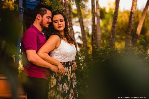 casal, noivos, abraço'