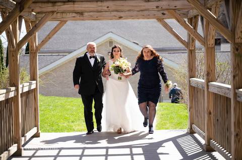 wedding photography
first look photo
best wedding photographers in CT
wedding dresses
wedding venues in CT
Vanessa Trettel Photography
Crystal Peak  Winsted CT'