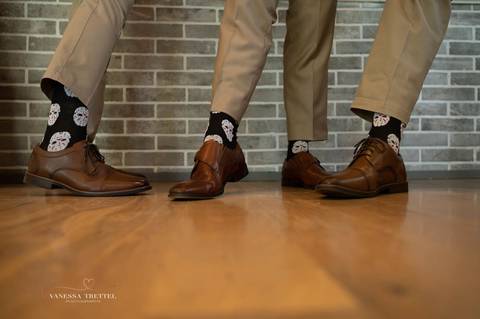 wedding photo
best wedding photographer 
wedding The Hops Company, Derby CT
wedding New Canaan CT
first look photography
best wedding photographers in CT
wedding dresses
wedding venues in CT
Vanessa Trettel Photography'