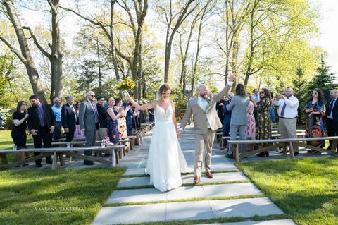 wedding photo
best wedding photographer 
wedding The Hops Company, Derby CT
wedding New Canaan CT
first look photography
best wedding photographers in CT
wedding dresses
wedding venues in CT
Vanessa Trettel Photography'