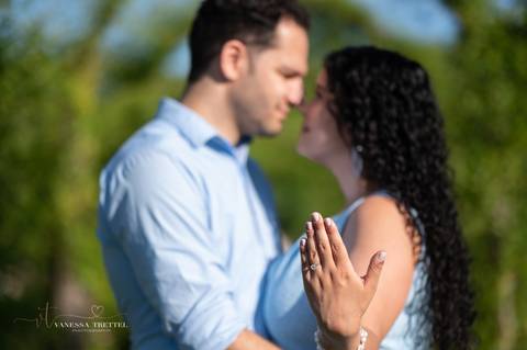 Elizabeth Park, Hartford CT
Engagement photo shoot ideas
Wedding photographer in CT
Engagement photographer in CT
Best Photographer in CT
Wedding in Elizabeth Park CT'
