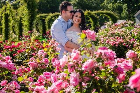 Elizabeth Park, Hartford CT
Engagement photo shoot ideas
Wedding photographer in CT
Engagement photographer in CT
Best Photographer in CT
Wedding in Elizabeth Park CT'