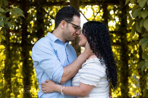 Elizabeth Park, Hartford CT
Engagement photo shoot ideas
Wedding photographer in CT
Engagement photographer in CT
Best Photographer in CT
Wedding in Elizabeth Park CT'