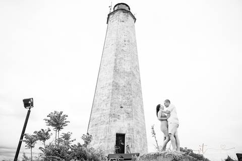 Engagement photos in lighthouse 
Engagement photos in beach
engagement photographer in CT
engagement session Lighthouse Park New Haven CT
Vanessa Trettel Photography'