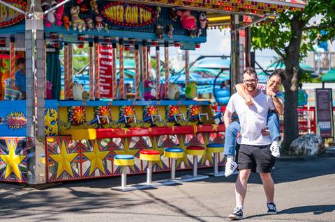 Engagement photos amusement park
Carnival Engagement photos
engagement photographer in CT
engagement session in Quassy Amusement & Waterpark
engagement session in Disney
engagement session in Lake Compounce Theme Park CT
engagement session in Six Flag'