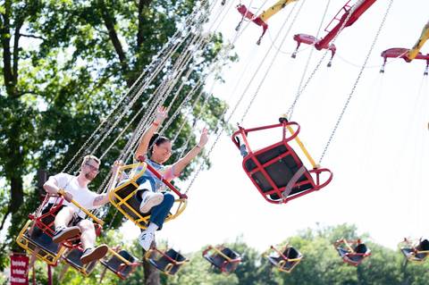 Engagement photos amusement park
Carnival Engagement photos
engagement photographer in CT
engagement session in Quassy Amusement & Waterpark
engagement session in Disney
engagement session in Lake Compounce Theme Park CT
engagement session in Six Flag'