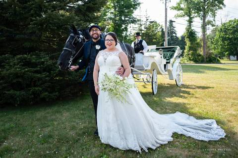 
carriage at the wedding
Best wedding photographer
wedding photo
wedding at La Bella Vista
wedding at the church
wedding Hartford CT
first look photo
best wedding photographers in CT
wedding dresses
wedding venues in CT
Vanessa Trettel Photography
'