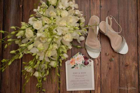 carriage at the wedding
Best wedding photographer
wedding photo
wedding at La Bella Vista
wedding at the church
wedding Hartford CT
first look photo
best wedding photographers in CT
wedding dresses
wedding venues in CT
Vanessa Trettel Photography
'