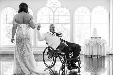 Photo by Vanessa Trettel,
Wedding photographer on location at The Water View, Monroe, CT in July 2022.
It's an image of the bride and groom sharing their first dance.'
