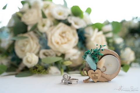 wedding photographer
wedding photo
wedding at Wickham Park
wedding Manchester country club
wedding Hartford CT
first look photo in a golf club
best wedding photographers in CT
wedding dresses
wedding venues in CT
Vanessa Trettel Photography
'