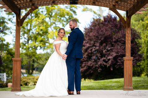 wedding photography
best wedding photographer
wedding Merlot on the Water • Broad Brook • CT
wedding New Canaan CT
first look photography
best wedding photographers in CT
wedding dresses
wedding venues in CT
Vanessa Trettel
engagement photographer'