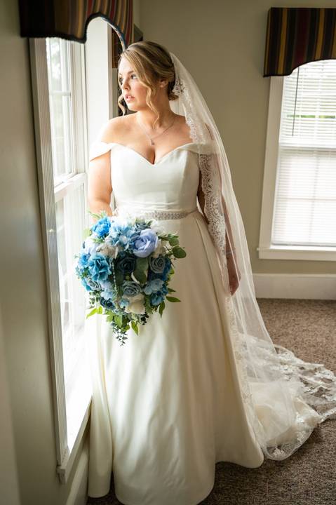 wedding photography
best wedding photographer
wedding Merlot on the Water • Broad Brook • CT
wedding New Canaan CT
first look photography
best wedding photographers in CT
wedding dresses
wedding venues in CT
Vanessa Trettel
engagement photographer'