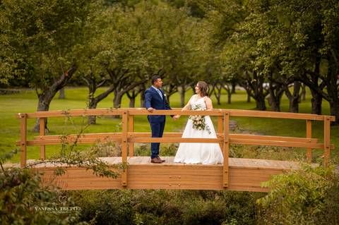 New Canaan photographer
Waveny Park
Stanford wedding photo
Wesport wedding venue'
