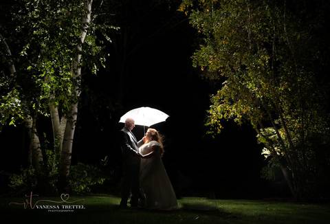 wedding photo
best wedding photographer
Backyard wedding
wedding New Canaan CT
first look photography
best wedding photographers in CT
wedding dresses
wedding venues in CT
Vanessa Trettel Photography
plus size wedding couple
wedding photo with dog'