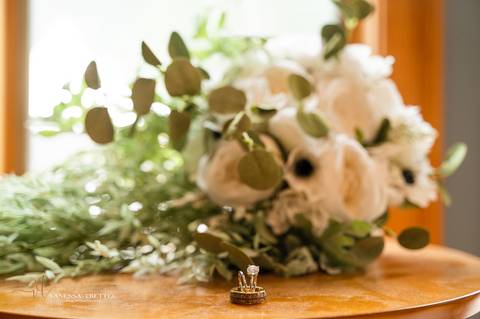 wedding photo
best wedding photographer
Backyard wedding
wedding New Canaan CT
first look photography
best wedding photographers in CT
wedding dresses
wedding venues in CT
Vanessa Trettel Photography
plus size wedding couple'