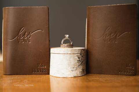 wedding photo
best wedding photographer
Backyard wedding
wedding New Canaan CT
first look photography
best wedding photographers in CT
wedding dresses
wedding venues in CT
Vanessa Trettel Photography
plus size wedding couple'