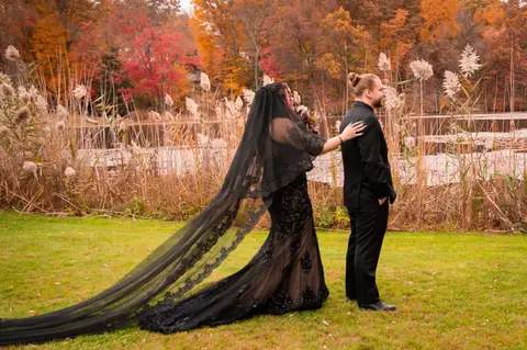 Halloween wedding
black wedding dress
wedding tattoo ring
fall wedding in CT
wedding venue with a lake in CT
Lake House Wolcott CT
wedding Bouquet with crystal
Wedding photography
wedding in October
Vanessa Trettel Photography
Lake House 66 central Ave
'