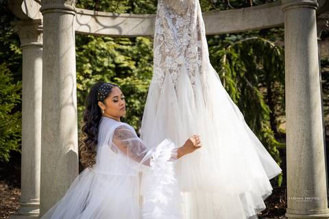 Bride getting ready picture
Bride hair ideas
Bride makeup photo
Wedding Venue CT
#weddingphotography #bridetobe, #groomtobe #weddinginspiration
Aria Wedding and Banquet Facility • Prospect • CT
Vanessa Trettel Photography
Best wedding photographer in CT'