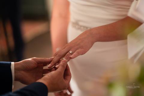 Wedding in CT, Heavitree Bed and Breakfast, Caroline and Matthew, wedding photographer, rainy day, First Look, indoor ceremony, love and happiness, emotional moments, wedding photos. 
Vanessa Trettel Photography'