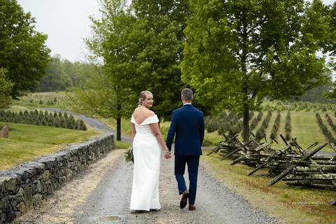 Wedding in CT, Heavitree Bed and Breakfast, Caroline and Matthew, wedding photographer, rainy day, First Look, indoor ceremony, love and happiness, emotional moments, wedding photos. 
Vanessa Trettel Photography'