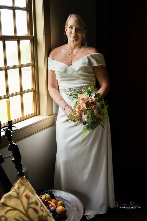 Wedding in CT, Heavitree Bed and Breakfast, Caroline and Matthew, wedding photographer, rainy day, First Look, indoor ceremony, love and happiness, emotional moments, wedding photos. 
Vanessa Trettel Photography'