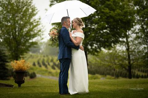 Wedding in CT, Heavitree Bed and Breakfast, Caroline and Matthew, wedding photographer, rainy day, First Look, indoor ceremony, love and happiness, emotional moments, wedding photos. 
Vanessa Trettel Photography'
