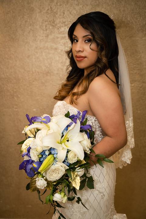 Church wedding pictures
Hartford wedding photographer
Georgia's Wedding Venue in Bolton, CT
Catholic wedding photos
Vanessa Trettel Photography
CT wedding venues
Wedding dress
best wedding photographers'