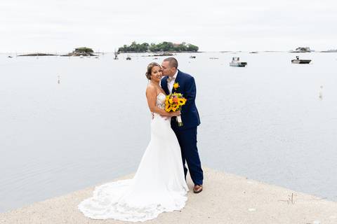 The Woodwinds venue
Wedding photographer
Bridesmaids pictures
bride getting ready 
best wedding photographer in CT
Vanessa Trettel photography
beach wedding pictures '