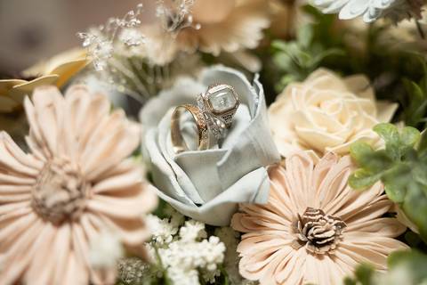 wedding photo
backyard wedding
wedding dress
wedding New Canaan CT
first look photo in a golf club
best wedding photographers in CT
wedding dresses
wedding venues in CT
Vanessa Trettel Photography'