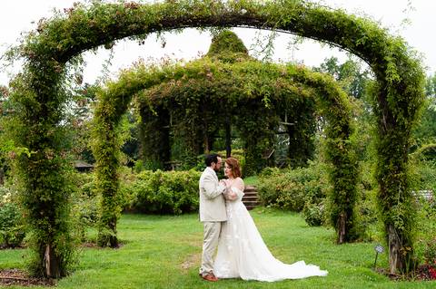 wedding photography
Pond House Cafe Wedding Venue
wedding photographer
Elizabeth Park rose garden
wedding dress
Wedding photographer in Hartford CT
Photographer in CT
Best wedding photographer
Vanessa Trettel Photography
Pond House Cafe, West Hartford, CT'