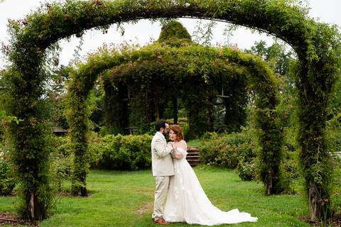 wedding photography
Pond House Cafe Wedding Venue
wedding photographer
Elizabeth Park rose garden
wedding dress
Wedding photographer in Hartford CT
Photographer in CT
Best wedding photographer
Vanessa Trettel Photography
Pond House Cafe, West Hartford, CT'
