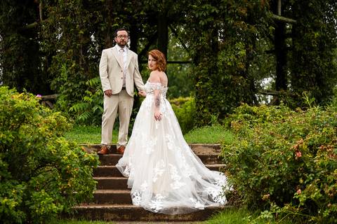 wedding photography
Pond House Cafe Wedding Venue
wedding photographer
Elizabeth Park rose garden
wedding dress
Wedding photographer in Hartford CT
Photographer in CT
Best wedding photographer
Vanessa Trettel Photography
Pond House Cafe, West Hartford, CT'