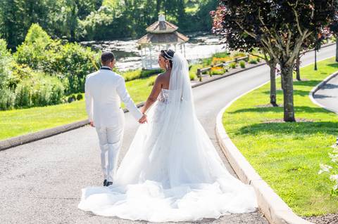 wedding day photo
Bride
Jamaica wedding
bride getting wedding
La Bella Vista Waterbury CT
Connecticut wedding Venue
Wedding photographer 
Vanessa Trettel Photography
bride-maids pictures
CT wedding photographer
wedding dress'
