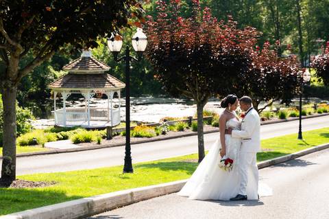 wedding day photo
Bride
Jamaica wedding
bride getting wedding
La Bella Vista Waterbury CT
Connecticut wedding Venue
Wedding photographer 
Vanessa Trettel Photography
bride-maids pictures
CT wedding photographer
wedding dress'