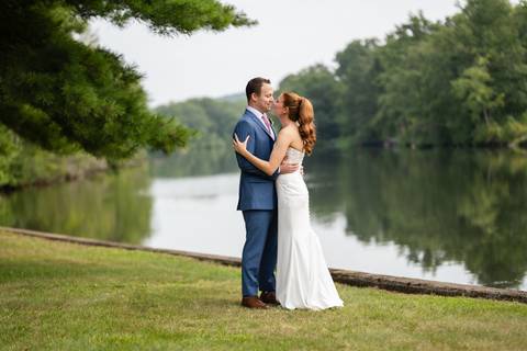 The Pavilion on Crystal Lake wedding
Middletown, CT wedding
Wedding photographer
Jewish traditions wedding
Chuppah ceremony
Horah dance
Capturing emotions
wedding photographer near me
Vanessa Trettel
jewish wedding
horah dance
chuppah ceremony '