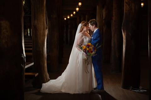 Pavilion at Rocky Neck State Park • Niantic • CT
wedding pictures at Pavilion at Rocky Neck
Beach wedding venue in CT
beach wedding pictures
wedding photographer
best wedding photographer in CT
Vanessa Trettel Photography
wedding dress
CT wedding photo'