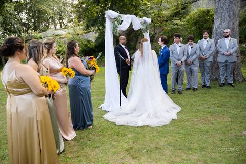 Pavilion at Rocky Neck State Park • Niantic • CT
wedding pictures at Pavilion at Rocky Neck
Beach wedding venue in CT
beach wedding pictures
wedding photographer
best wedding photographer in CT
Vanessa Trettel Photography
wedding dress
CT wedding photo'