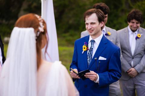 Pavilion at Rocky Neck State Park • Niantic • CT
wedding pictures at Pavilion at Rocky Neck
Beach wedding venue in CT
beach wedding pictures
wedding photographer
best wedding photographer in CT
Vanessa Trettel Photography
wedding dress
CT wedding photo'