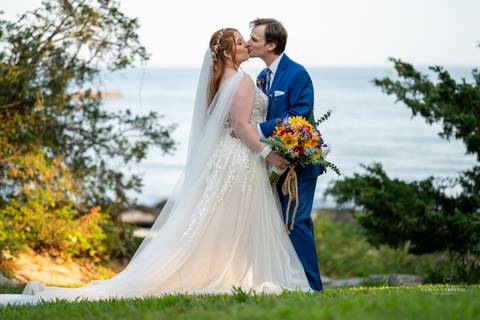 Pavilion at Rocky Neck State Park • Niantic • CT
wedding pictures at Pavilion at Rocky Neck
Beach wedding venue in CT
beach wedding pictures
wedding photographer
best wedding photographer in CT
Vanessa Trettel Photography
wedding dress
CT wedding photo'