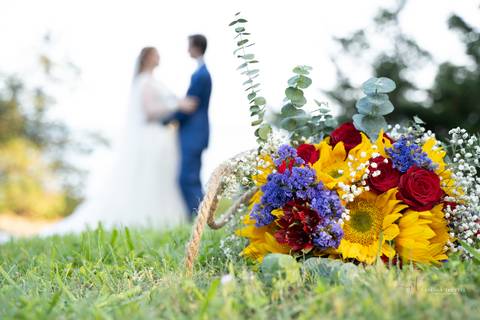 Pavilion at Rocky Neck State Park • Niantic • CT
wedding pictures at Pavilion at Rocky Neck
Beach wedding venue in CT
beach wedding pictures
wedding photographer
best wedding photographer in CT
Vanessa Trettel Photography
wedding dress
CT wedding photo'