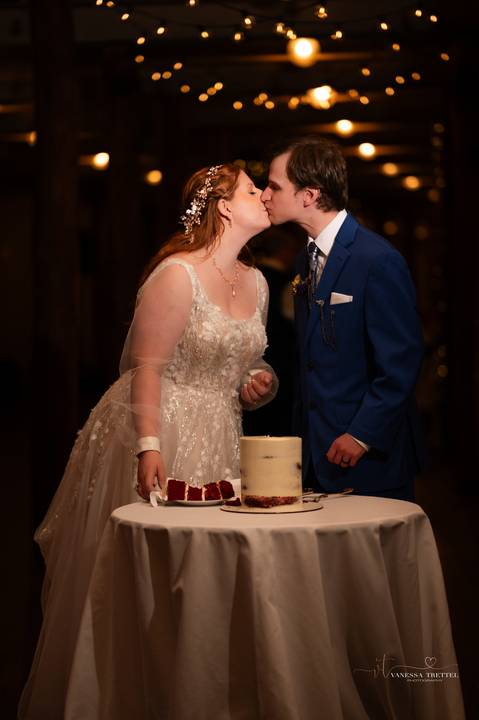 Pavilion at Rocky Neck State Park • Niantic • CT
wedding pictures at Pavilion at Rocky Neck
Beach wedding venue in CT
beach wedding pictures
wedding photographer
best wedding photographer in CT
Vanessa Trettel Photography
wedding dress
CT wedding photo'