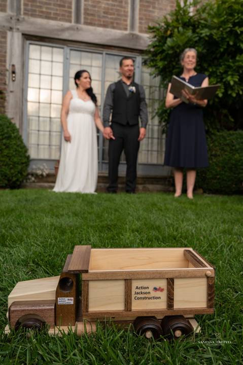 Wedding Photography
Litchfield wedding picture
Wedding Venue Litchfield CT
Rustic Elegance wedding
Best Connecticut Photographer
Picturesque Connecticut wedding
Vanessa Trettel photography
wedding photos
Market Place Tavern Litchfield CT'