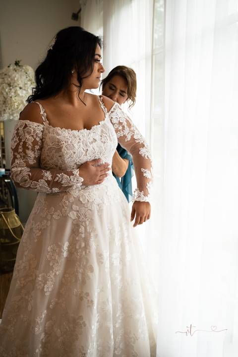 vDanbury wedding photos
Wedding photographer CT
Connecticut wedding photography
Professional wedding photographer
Affordable wedding photographer CT
Top-rated wedding photographers
Engagement and wedding photographer CT
Destination wedding photographer'