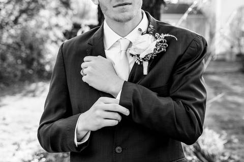 Best Wedding photographer CT
Ss. Isidore and Maria St. Paul Church
Glastonbury, CT wedding
Bridal party photography
Navy blue bridesmaid dresses
Glastonbury Hills Country Club celebration
Bridesmaids pictures 
Groom photos
Vanessa Trettel Photography'