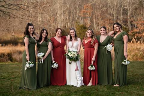 Wedding photo at The Hounds, Stonington CT, bride picture with the bouquet and the bridesmaid all together and the little dog, the photographer was by Vanessa Trettel.
Professional wedding photographer
CT wedding Venue
engagement photographer'